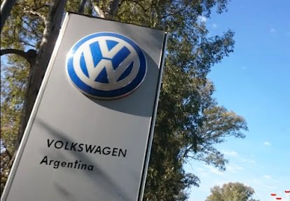 Por qué Volkswagen podría ser la primera automotriz en fabricar un auto chino en Argentina